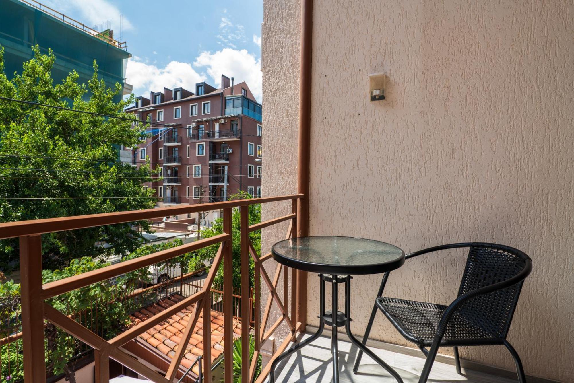 Hotel A&K Tbilisi Eksteriør billede