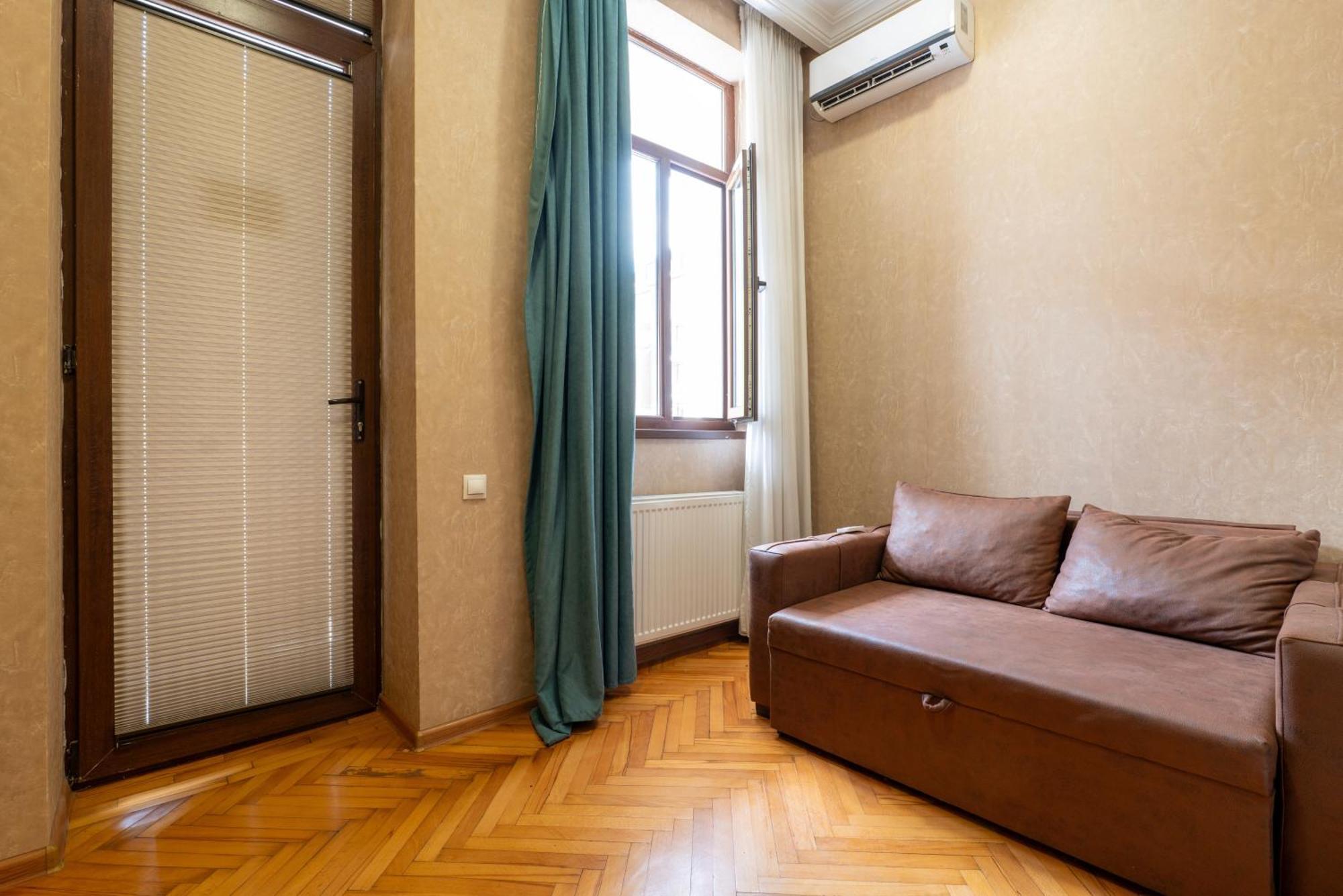 Hotel A&K Tbilisi Eksteriør billede
